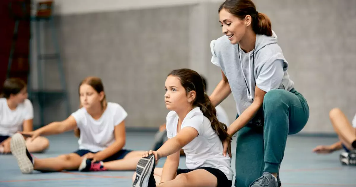 همکاری با مدارس